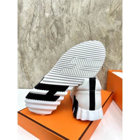 2026春夏新作 人気ブランド HERMES エルメス スニーカー トレンドコーデ アイテム