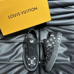 2026最新 LOUIS VUITTON ルイヴィトン スニーカー 平日即納 人気デザイン ブランド靴