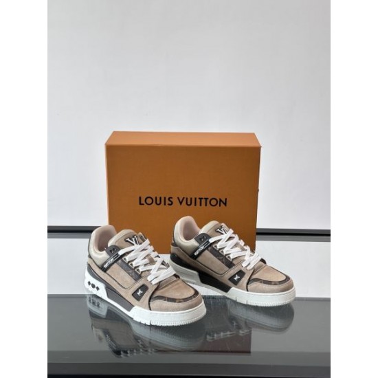 2026春夏新作 夏の軽やかコーデ LOUIS VUITTON ルイヴィトン スニーカー 人気カラー