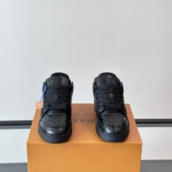 2026最新 LOUIS VUITTON ルイヴィトン スニーカー 夏トレンド 人気モデル
