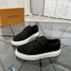 2026最新作 注目の新名品 LOUIS VUITTON ルイヴィトン スニーカー おしゃれコーデ