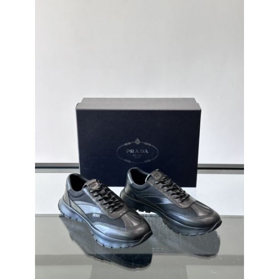 2026最新 PRADA プラダ スニーカー 人気デザイン 新作モデル メンズ レディース