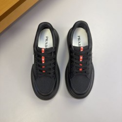 2026新作 PRADA プラダ スニーカー 人気カラー 即納モデル ブランドスニーカー