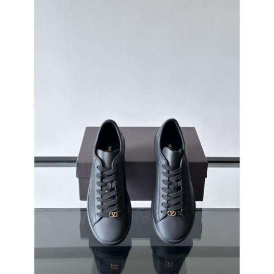 2026春夏新作 人気モデル VALENTINO ヴァレンティノ スニーカー メンズ レディース