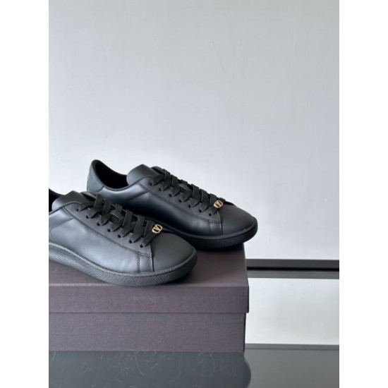 2026春夏新作 人気モデル VALENTINO ヴァレンティノ スニーカー メンズ レディース