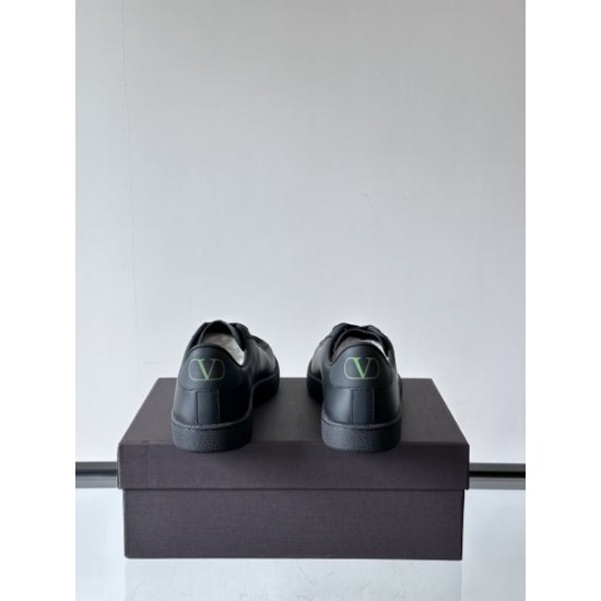 2026春夏新作 人気モデル VALENTINO ヴァレンティノ スニーカー メンズ レディース