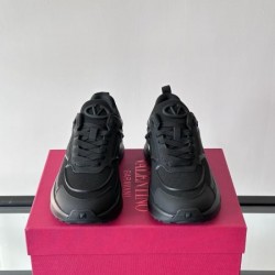 2026最新 流行注目ブランド VALENTINO ヴァレンティノ スニーカー トレンド靴