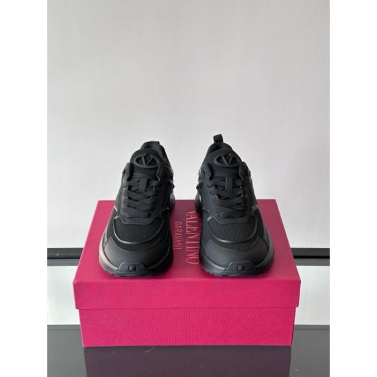 2026最新 流行注目ブランド VALENTINO ヴァレンティノ スニーカー トレンド靴