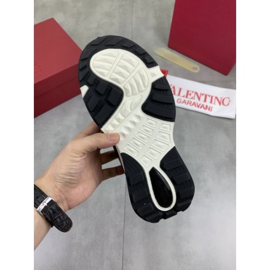 2026春夏新作 根強い人気定番 VALENTINO ヴァレンティノ スニーカー ブランド靴
