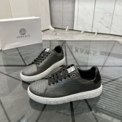2026最新作 存在感あるスタイル VERSACE ヴェルサーチェ スニーカー メンズ レディース 人気モデル