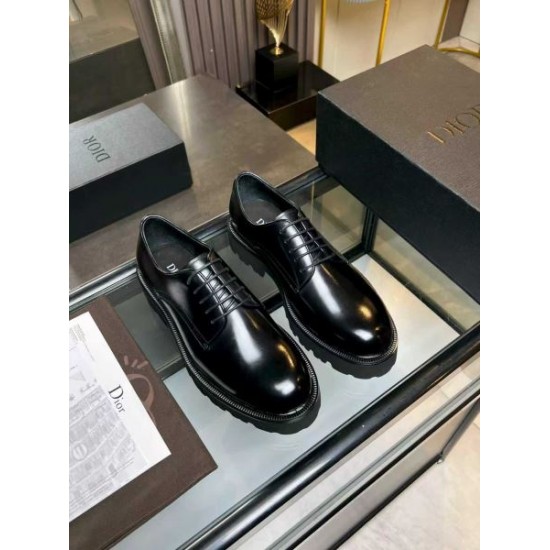 2026春夏注目モデル DIOR ディオール ビジネスシューズ 上品コーデ ブランド靴