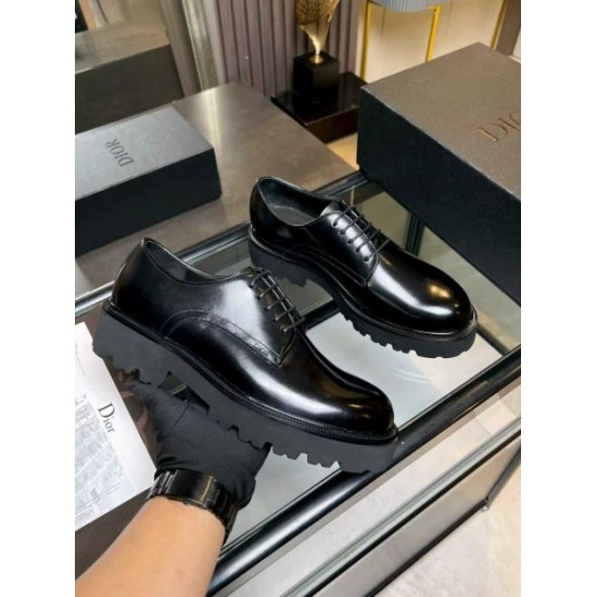 2026春夏注目モデル DIOR ディオール ビジネスシューズ 上品コーデ ブランド靴