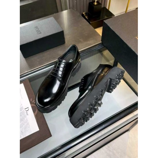 2026春夏注目モデル DIOR ディオール ビジネスシューズ 上品コーデ ブランド靴