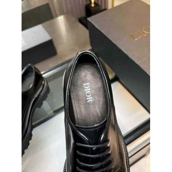 2026春夏注目モデル DIOR ディオール ビジネスシューズ 上品コーデ ブランド靴
