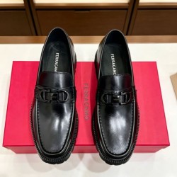 2026春夏新作 印象に残るデザイン FERRAGAMO サルヴァトーレ フェラガモ ビジネスシューズ