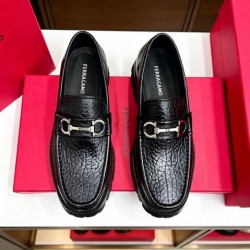 2026最新作 心惹かれるスタイル FERRAGAMO サルヴァトーレ フェラガモ ビジネスシューズ メンズ革靴