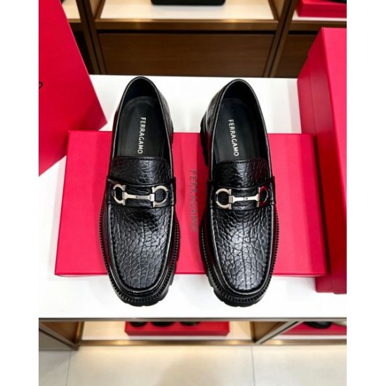 2026最新作 心惹かれるスタイル FERRAGAMO サルヴァトーレ フェラガモ ビジネスシューズ メンズ革靴