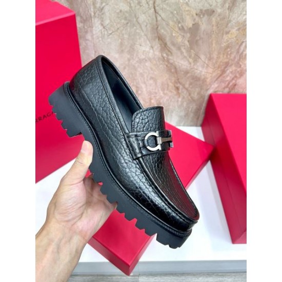 2026最新作 心惹かれるスタイル FERRAGAMO サルヴァトーレ フェラガモ ビジネスシューズ メンズ革靴