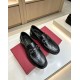 2026最新 カジュアル感ある着こなし FERRAGAMO サルヴァトーレ フェラガモ ビジネスシューズ