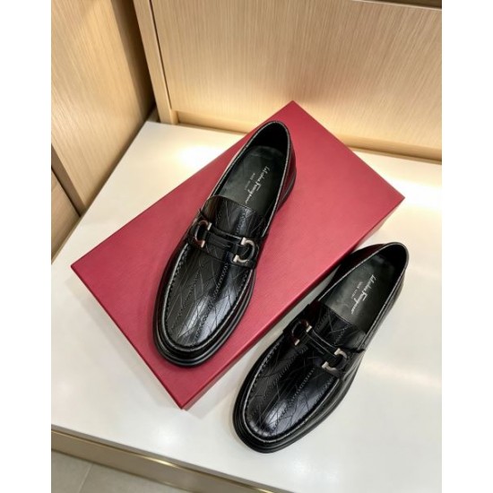 2026最新 カジュアル感ある着こなし FERRAGAMO サルヴァトーレ フェラガモ ビジネスシューズ