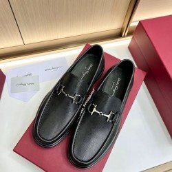 2026新作 シンプルデザイン FERRAGAMO サルヴァトーレ フェラガモ ビジネスシューズ