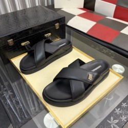 2026最新 今夏トレンド BURBERRY バーバリー サンダル おしゃれコーデ 人気モデル