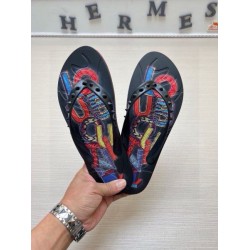 2026最新 夏注目アイテム CHRISTIAN LOUBOUTIN クリスチャンルブタン サンダル トレンドシューズ