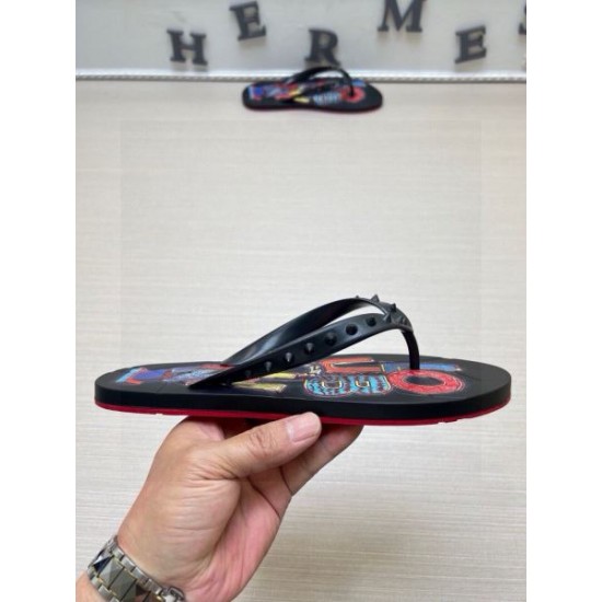2026最新 夏注目アイテム CHRISTIAN LOUBOUTIN クリスチャンルブタン サンダル トレンドシューズ