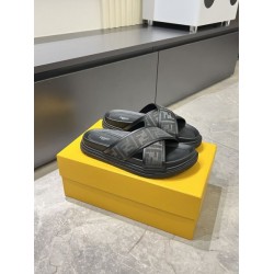 2026春夏新作 注目アイテム FENDI フェンディ サンダル トレンドサマー靴