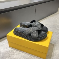 2026春夏新作 注目アイテム FENDI フェンディ サンダル トレンドサマー靴