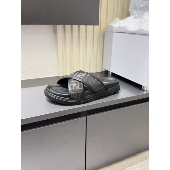 2026春夏新作 注目アイテム FENDI フェンディ サンダル トレンドサマー靴