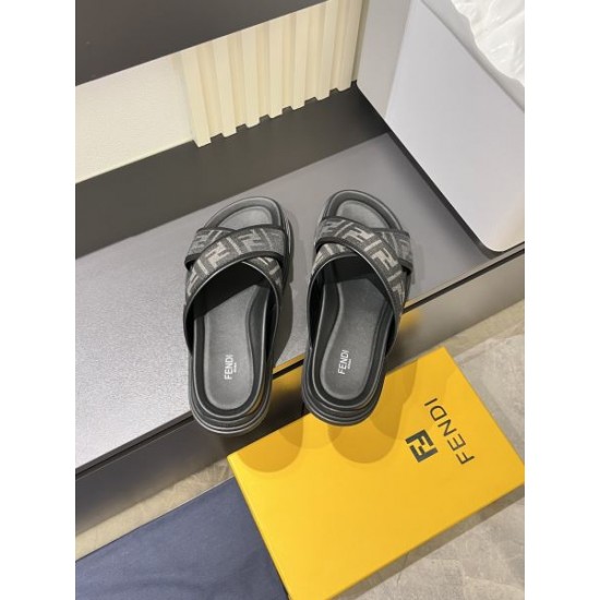 2026春夏新作 注目アイテム FENDI フェンディ サンダル トレンドサマー靴