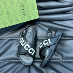 2026最新 安定感ある夏スタイル GUCCI グッチ サンダル 快適カジュアルシューズ
