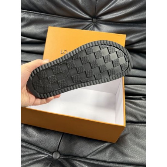 2026春夏新作 足元を彩る LOUIS VUITTON ルイヴィトン サンダル 人気モデル