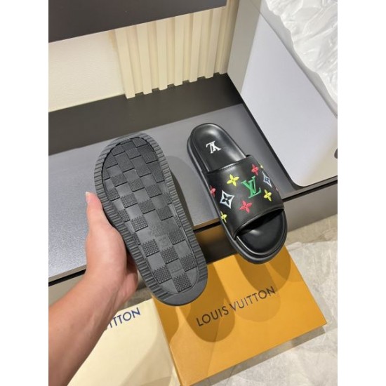 2026春夏新作 ギフトにもおすすめ LOUIS VUITTON ルイヴィトン サンダル ブランド靴