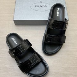 2026最新作 大切な方へのギフト PRADA プラダ サンダル 高級感あるデザイン