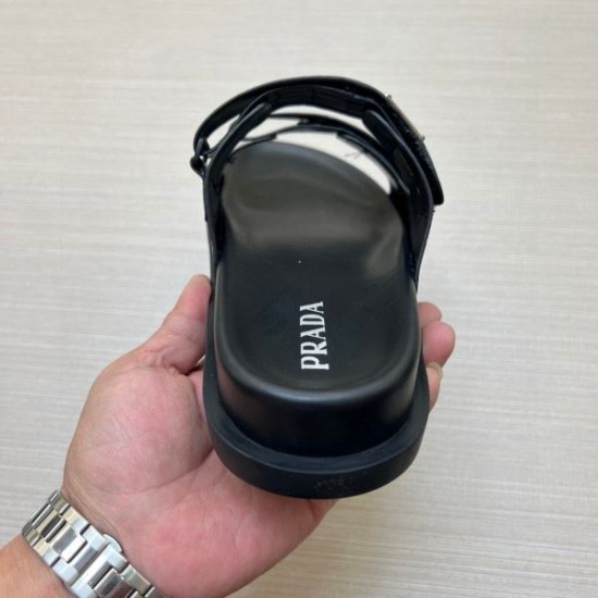 2026最新作 大切な方へのギフト PRADA プラダ サンダル 高級感あるデザイン