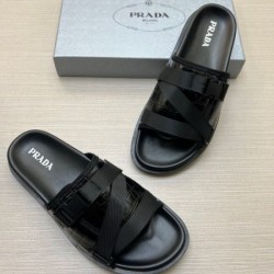 2026最新 主張性あるデザイン PRADA プラダ サンダル 人気モデル おしゃれ靴