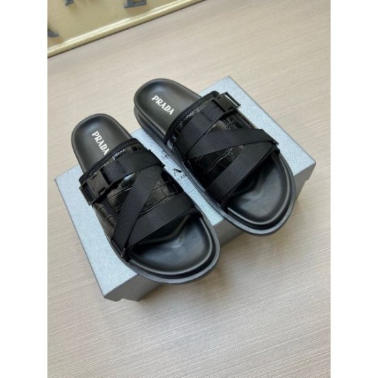 2026最新 主張性あるデザイン PRADA プラダ サンダル 人気モデル おしゃれ靴