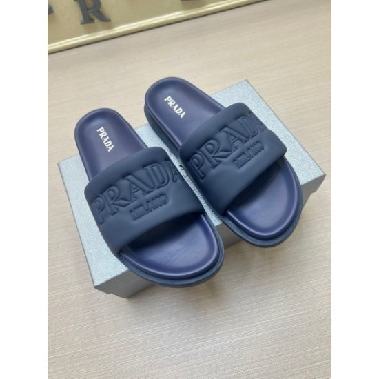 2026最新 トレンドスタイル PRADA プラダ サンダル おしゃれコーデ