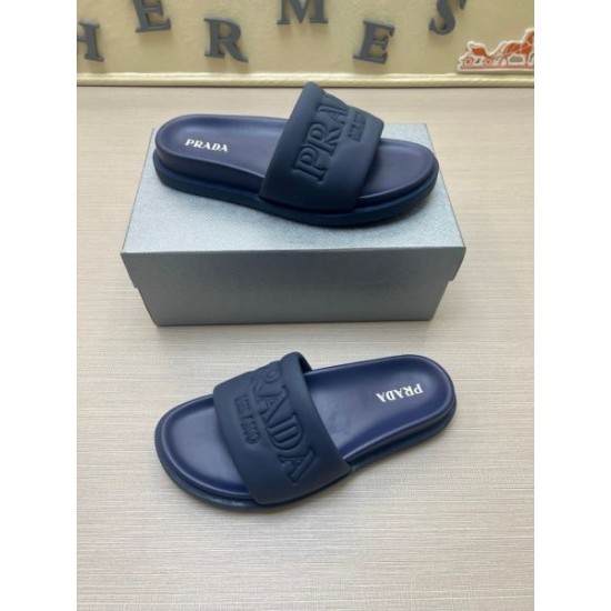 2026最新 トレンドスタイル PRADA プラダ サンダル おしゃれコーデ