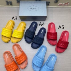 2026最新 トレンドスタイル PRADA プラダ サンダル おしゃれコーデ