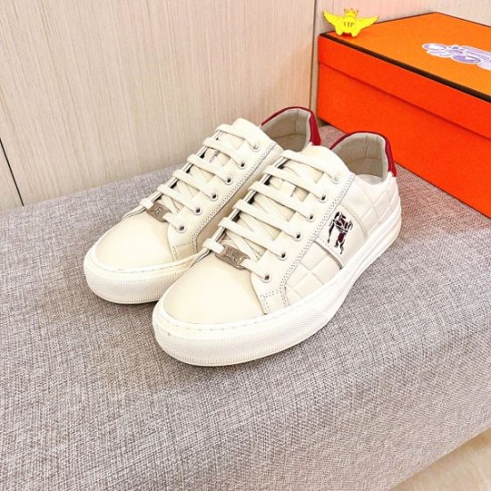 2025FW メンズ カジュアルシューズ BURBERRY バーバリー ビンテージ感が魅力の一足