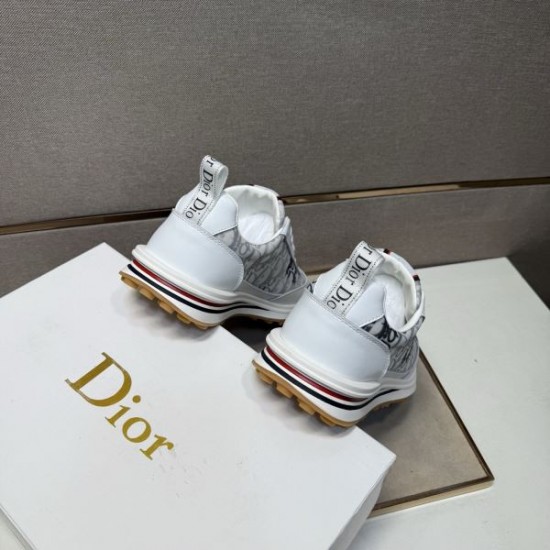 2025FW メンズ カジュアルシューズ DIOR ディオール 冬のおしゃれを先取りする必須アイテム
