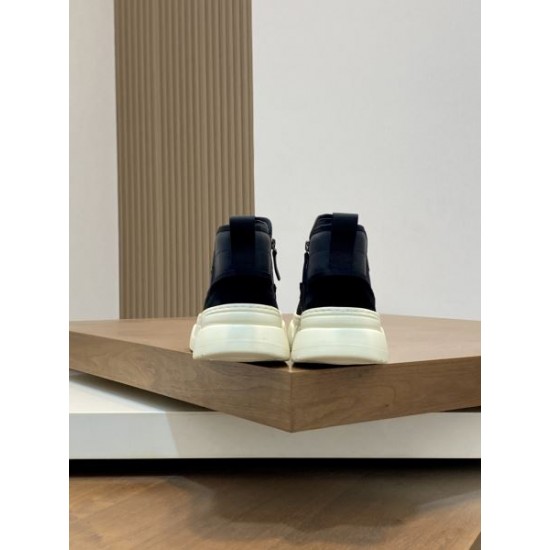 2025FW メンズ カジュアルシューズ GIVENCHY ジバンシィ 秋冬入荷！日本未発売の注目アイテム