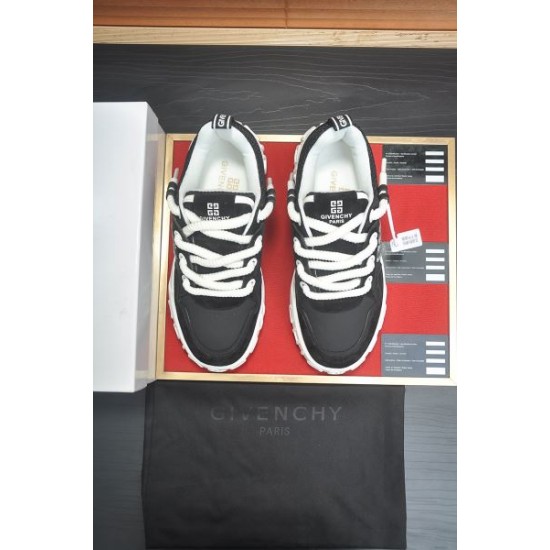 2025FW メンズ カジュアルシューズ GIVENCHY ジバンシィ 累積売上総額第１位の実力派