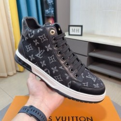 2025FW メンズ カジュアルシューズ LOUIS VUITTON ルイヴィトン 冬の軽やかなコーデにぴったり
