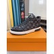 2025FW メンズ カジュアルシューズ LOUIS VUITTON ルイヴィトン 冬の軽やかなコーデにぴったり