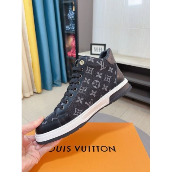 2025FW メンズ カジュアルシューズ LOUIS VUITTON ルイヴィトン 冬の軽やかなコーデにぴったり
