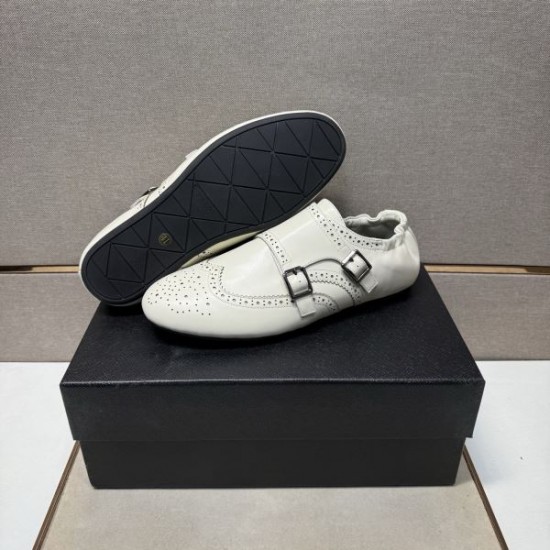 2025FW メンズ カジュアルシューズ PRADA プラダ 冬気分を盛り上げる一足が登場